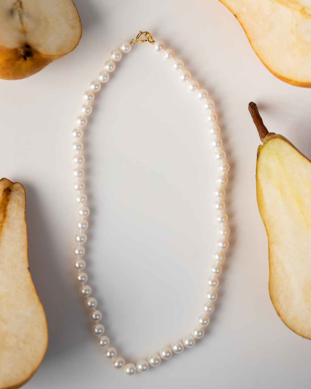 Dewdrop Necklace in Pear