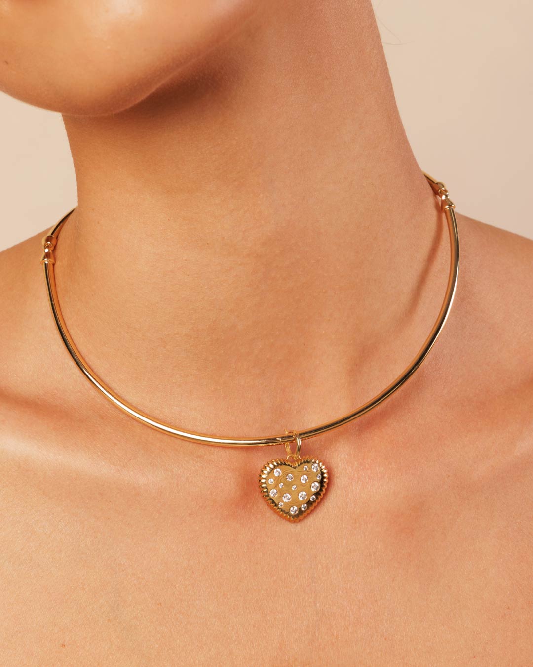 Stamp Choker